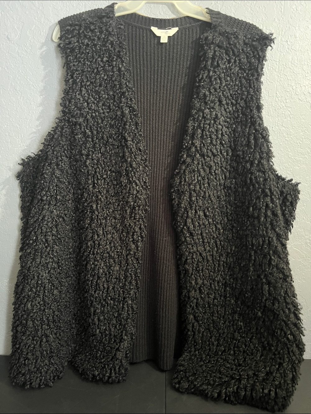 Terra & Sky Black Textured Faux-Fur Vest